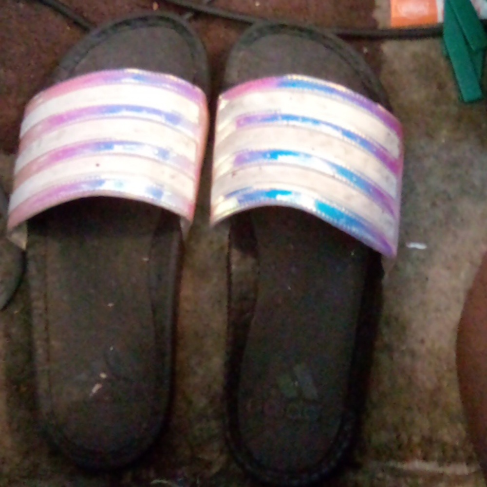 Adidas flip flops